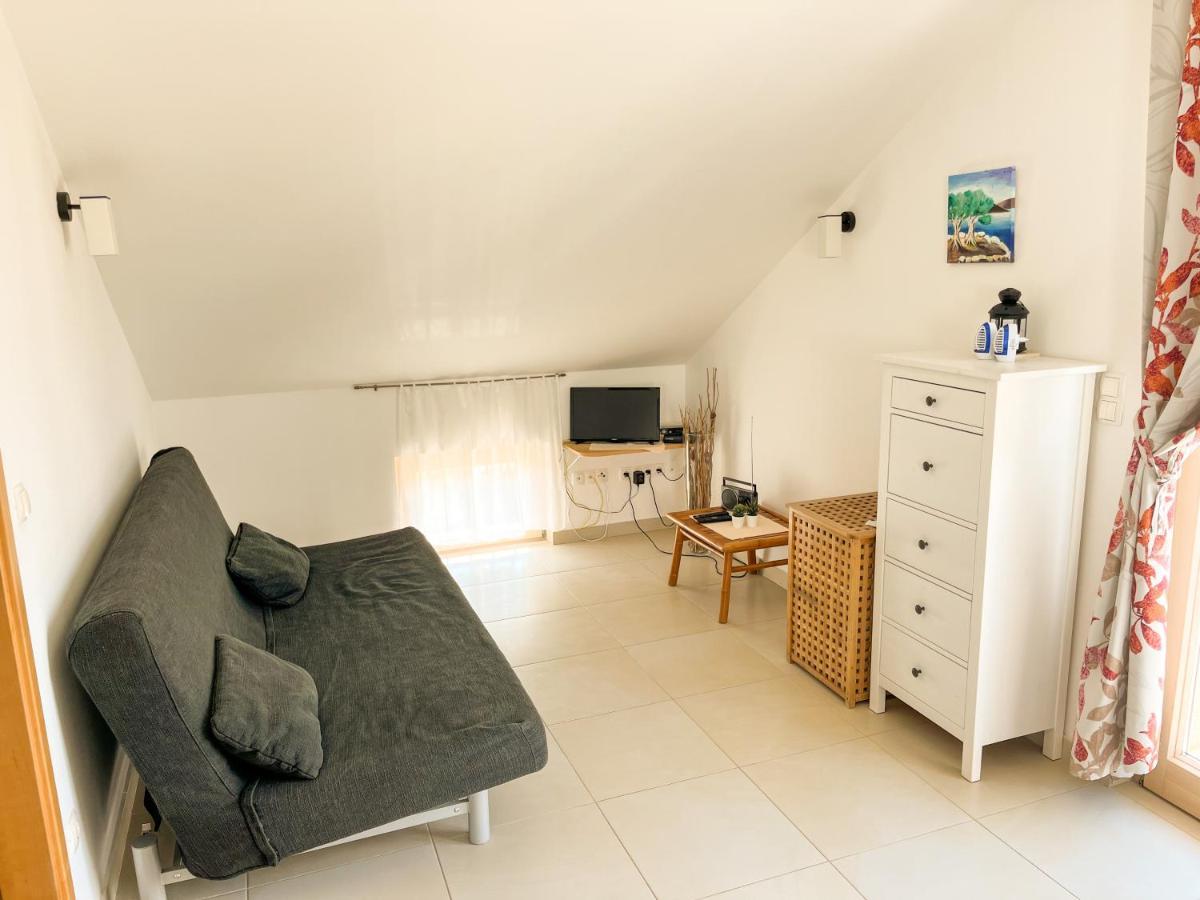 Island Pag Apartment *